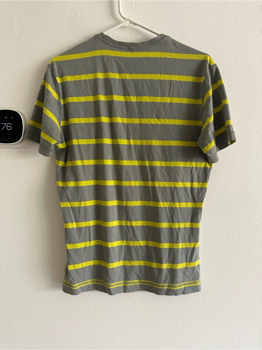 Lululemon Men's Gray & Yellow Striped Crew Neck T-Shirt medium